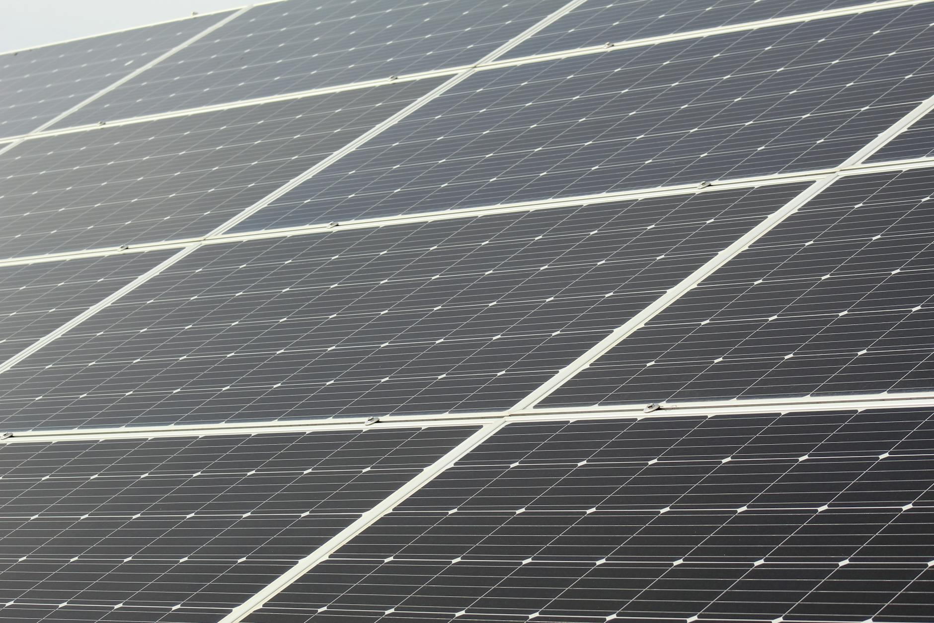 Why Encapsulation Materials Matter in Solar Panel Construction
